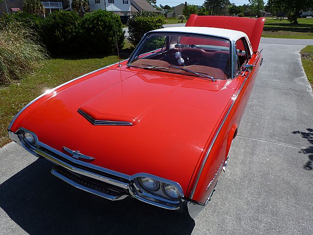 1962 Ford Thunderbird