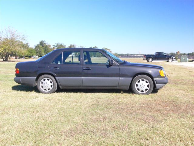 1992 Mercedes 300E for sale