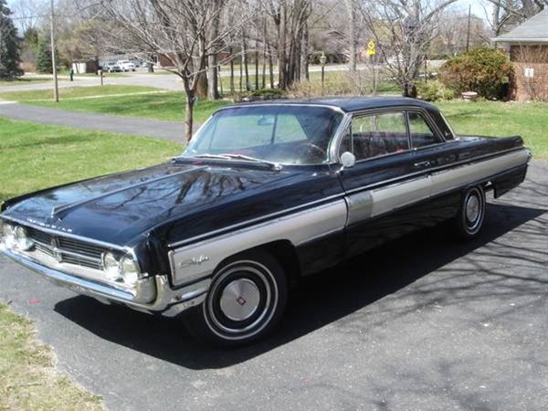 1962 Oldsmobile Starfire