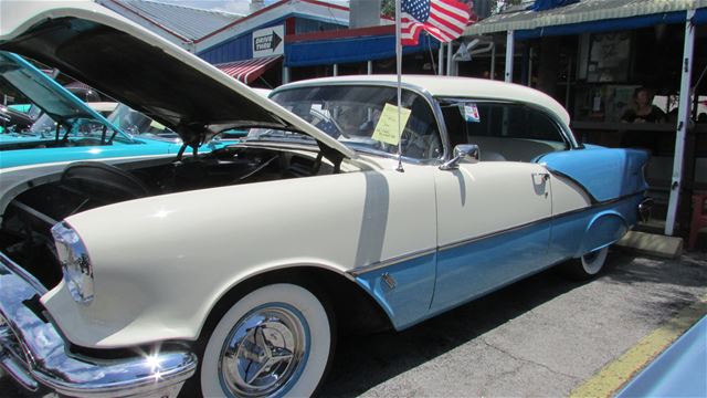 1956 Oldsmobile Rocket 88