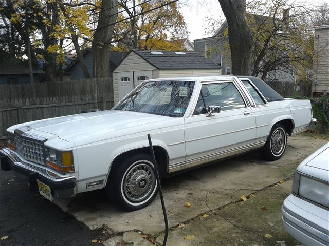 1986 Ford Crown Victoria