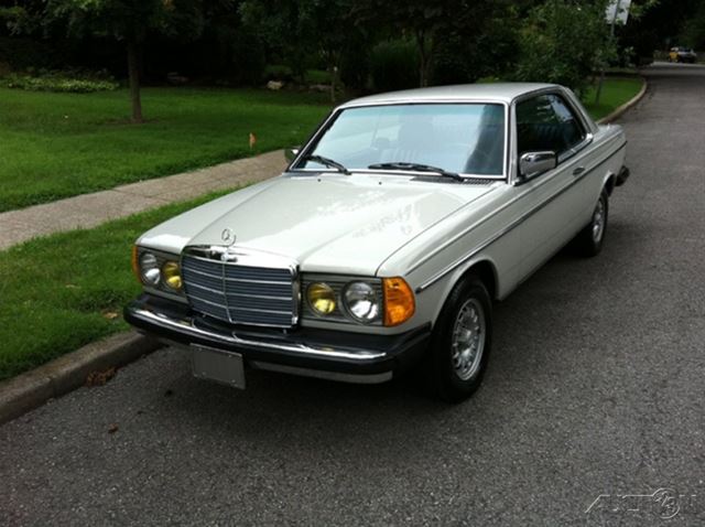 1982 Mercedes 300CD