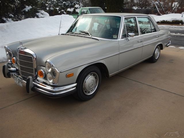 1969 Mercedes 300 for sale