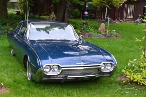 1961 Ford Thunderbird