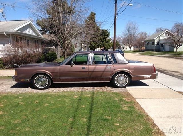 1989 Lincoln Town Car