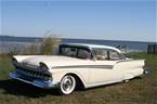 1957 Ford Fairlane 