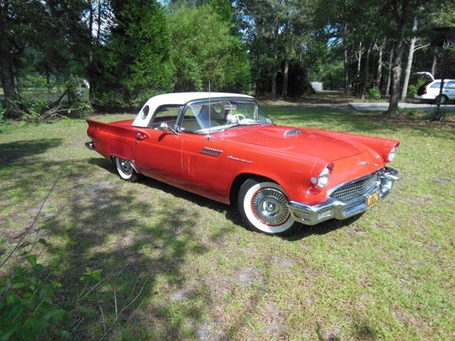 1957 Ford Thunderbird