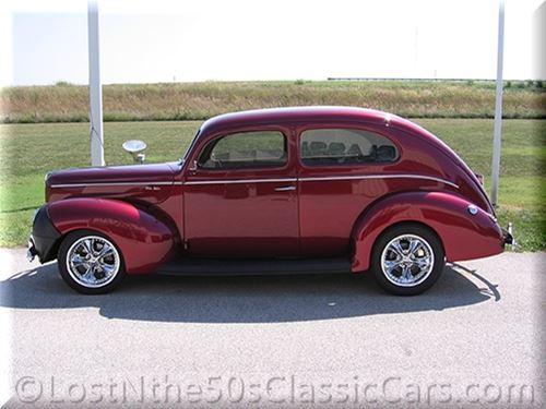 1940 Ford Deluxe