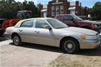 2002 Lincoln Town Car 