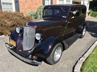 1934 Plymouth Sedan