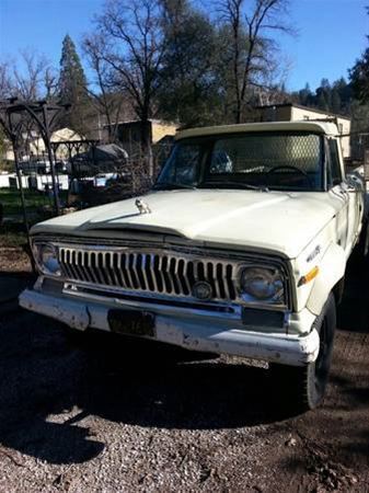 1970 Jeep J2000