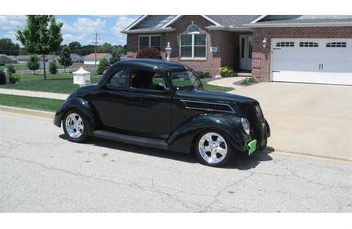 1937 Ford 5 Window