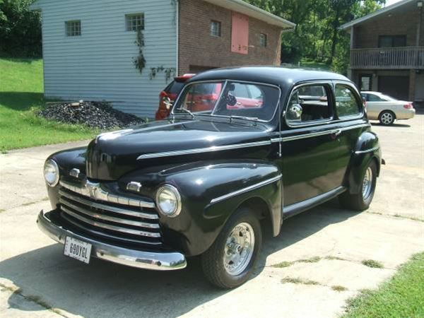 1946 Ford Sedan