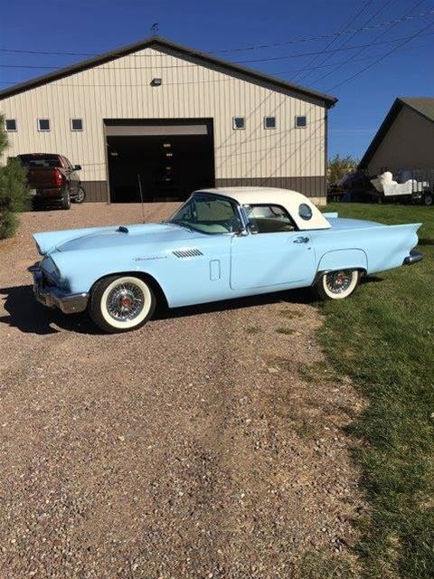 1957 Ford Thunderbird