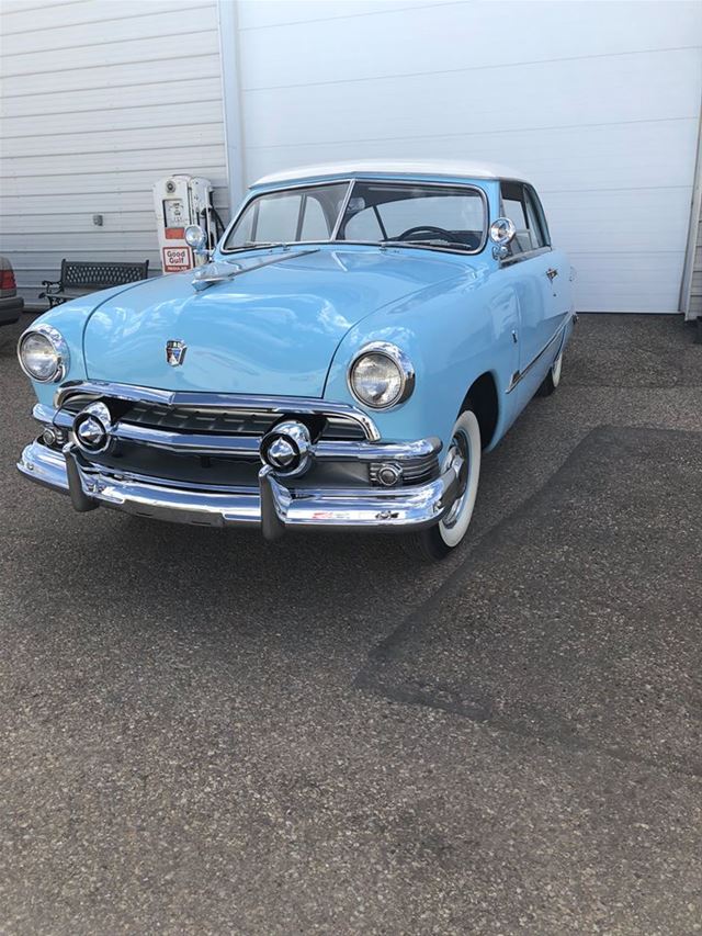 1951 Ford Victoria