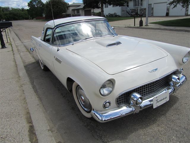 1956 Ford Thunderbird