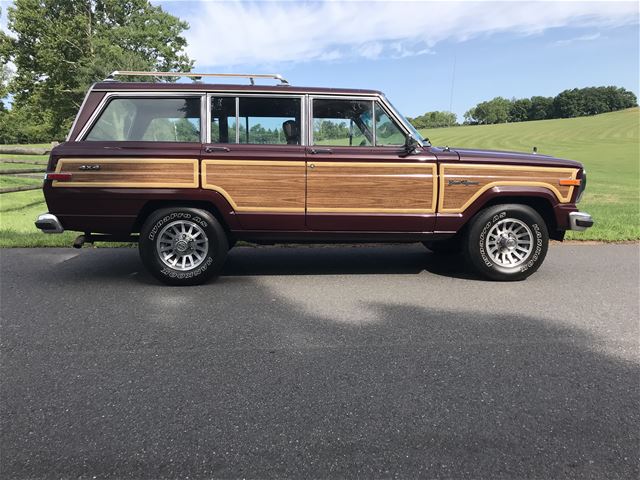 1988 Jeep Grand Wagoneer