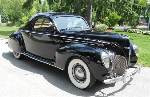 1939 Lincoln Zephyr