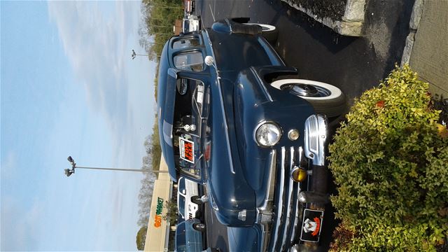 1948 Ford Super Deluxe