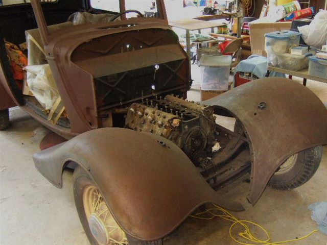 1934 Ford Deluxe Sedan