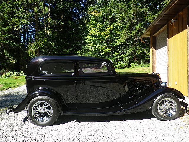 1933 Ford 2 Door for sale