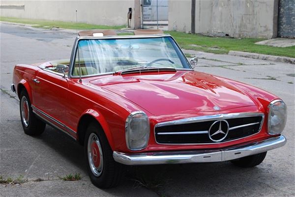 1966 Mercedes 230SL