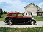 1934 Ford 2 Door Sedan