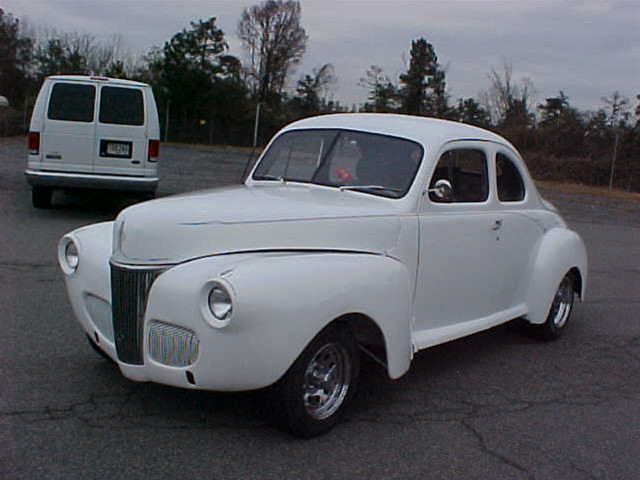 1941 Ford Deluxe