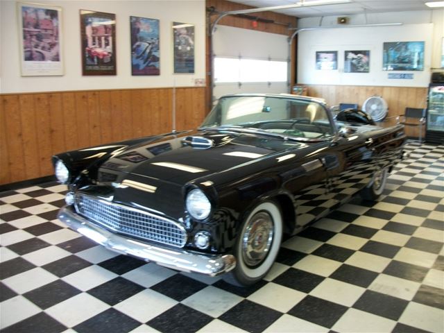 1956 Ford Thunderbird