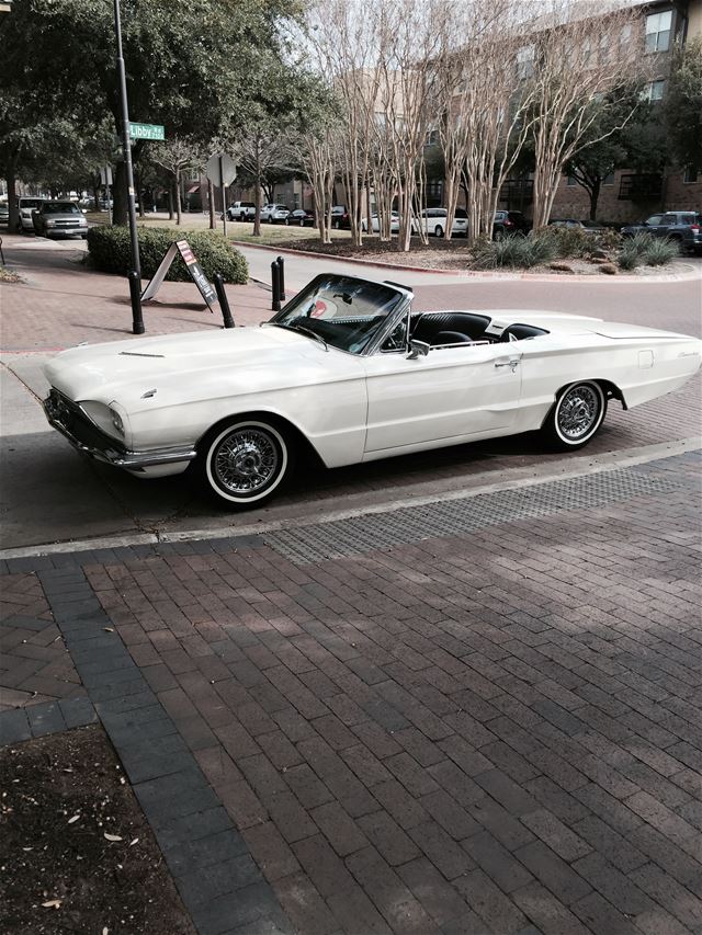 1966 Ford Thunderbird