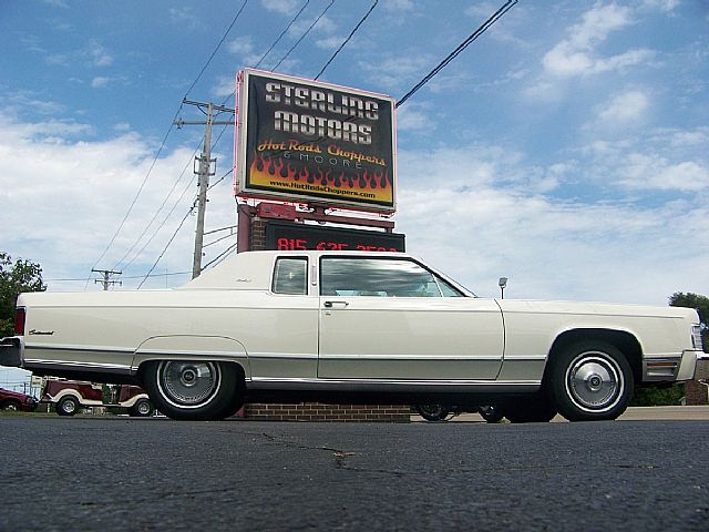 1975 Lincoln Continental Town
