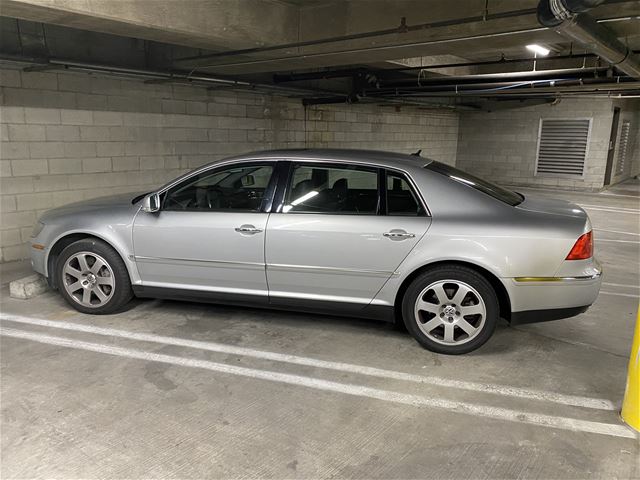 2004 Volkswagen Phaeton