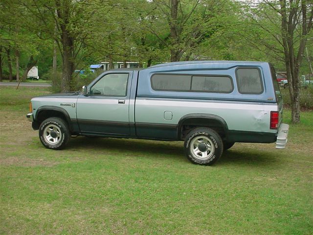1989 Dodge Dakota