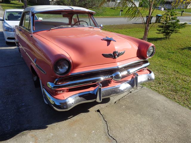 1953 Ford Crestline