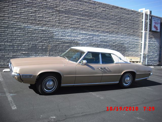 1968 Ford Thunderbird