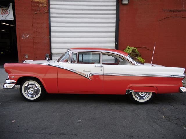 1956 Ford Fairlane