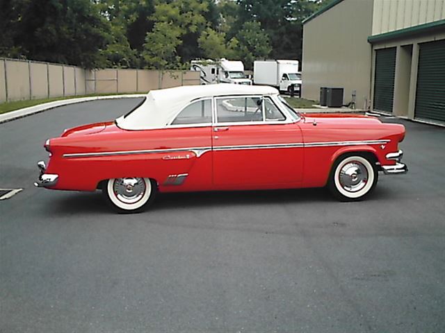 1954 Ford Sunliner