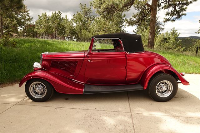 1934 Ford Cabriolet