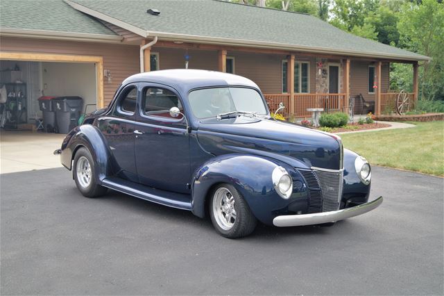 1940 Ford Deluxe