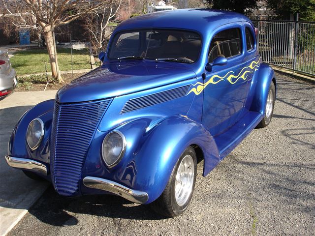 1937 Ford Coupe