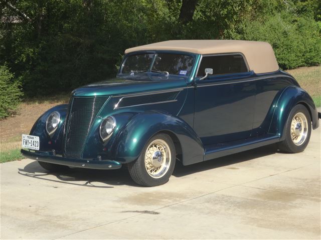 1937 Ford Cabriolet