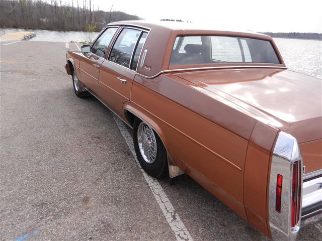 1984 Cadillac Sedan DeVille