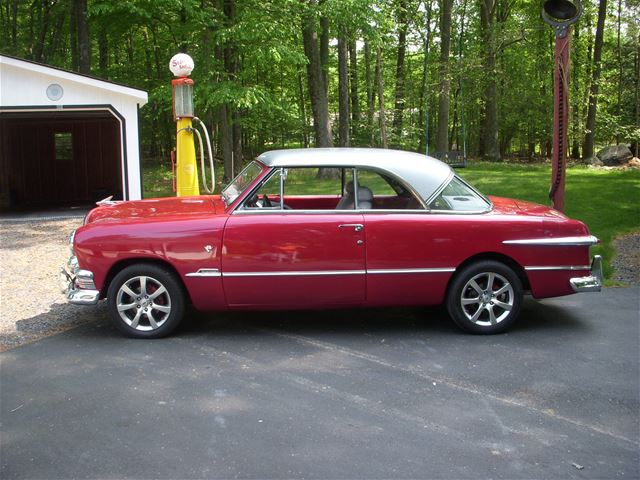 1951 Ford Victoria