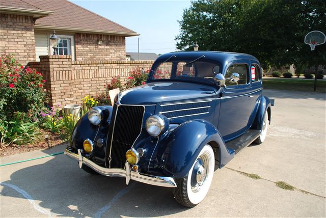 1936 Ford Deluxe