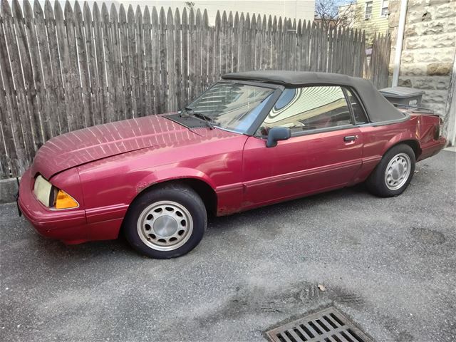 1992 Ford Mustang