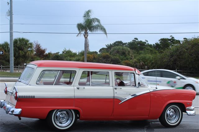1956 Ford Country
