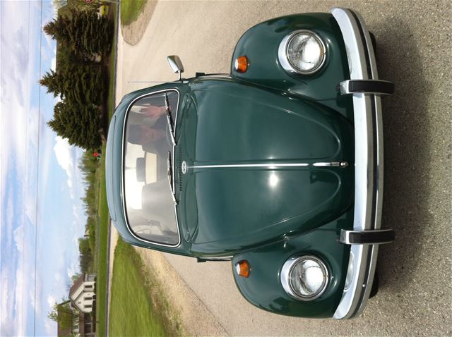 1968 Volkswagen Deluxe Beetle