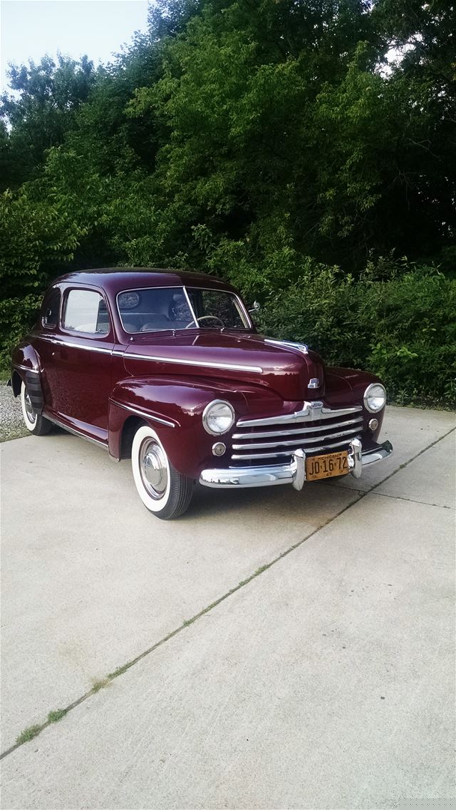 1947 Ford Super Deluxe