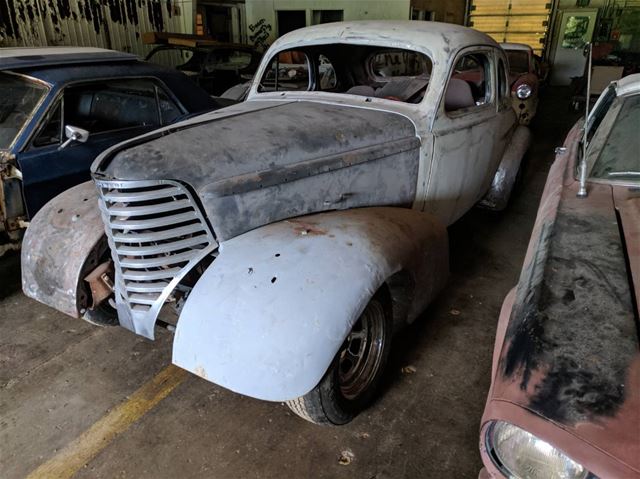 1938 Oldsmobile Coupe