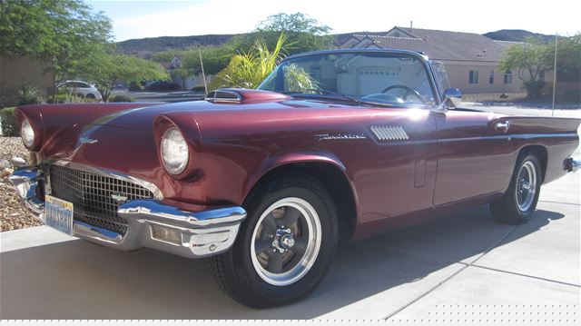 1957 Ford Thunderbird